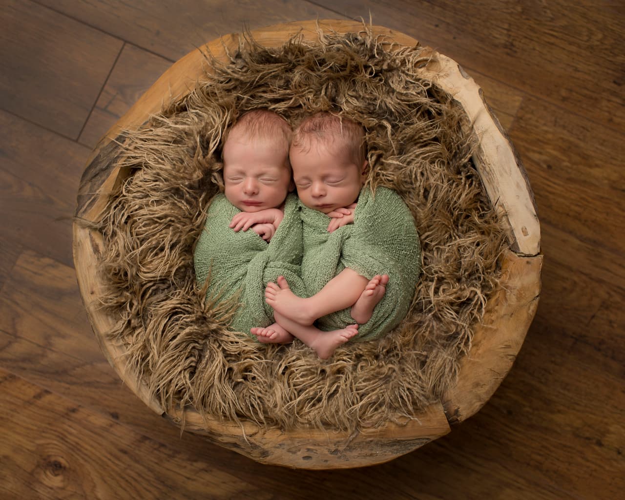 “Son muy cercanos a mi corazón porque son los primeros hermanos recién nacidos a los que retrato”, confesó la retratista profesional.