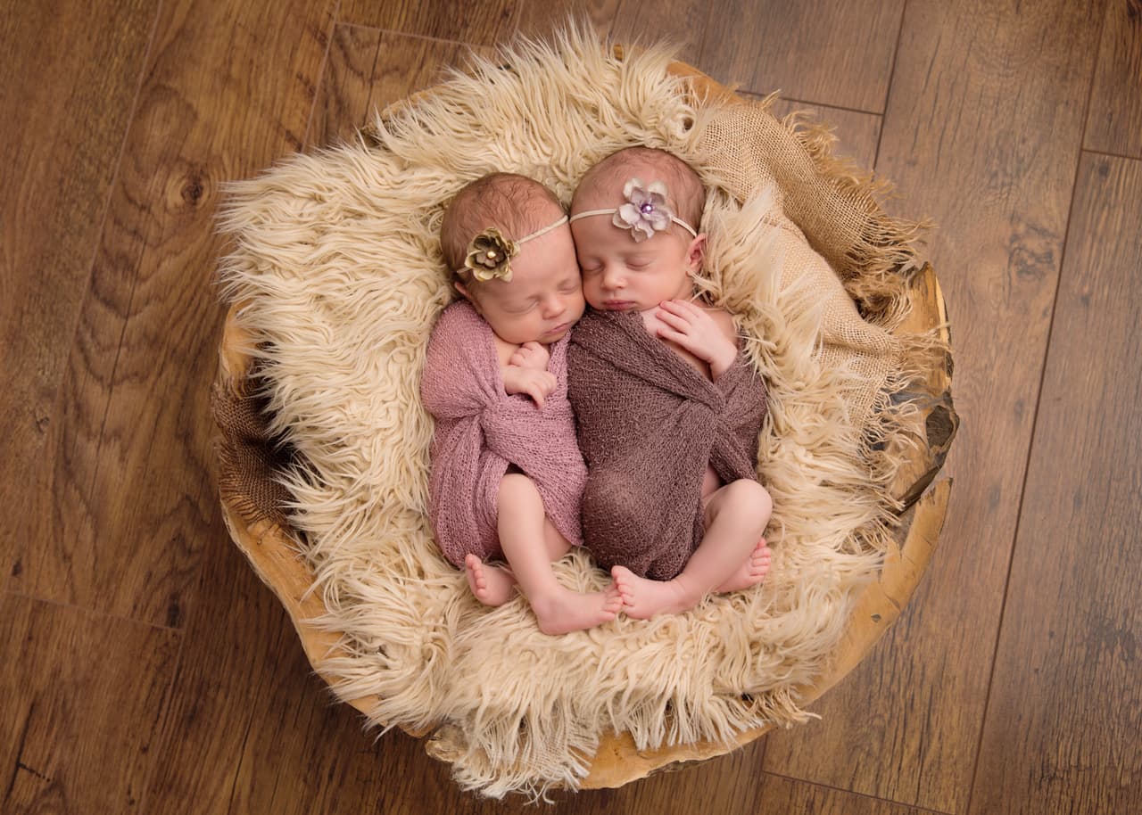 No podrás evitar sentir un ataque de ternura al ver a estos hermanos juntos.