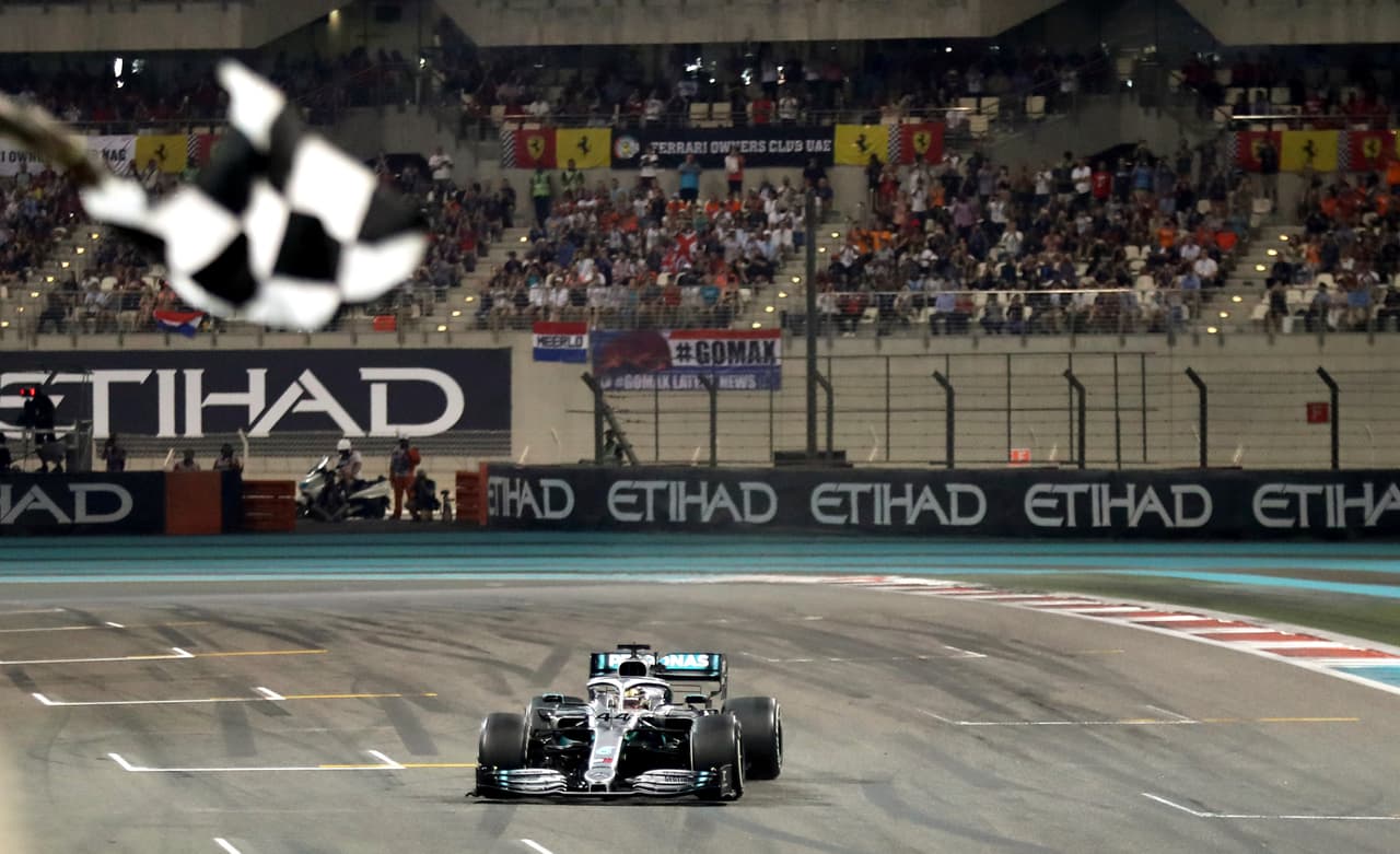 El Gran Premio de Australia en Melbourne también ha sido cancelado debido al coronavirus.
<br>
<br>La ronda de apertura de la temporada de Fórmula Uno estaba programada para comenzar con la práctica del viernes, pero estaba bajo una nube después de que McLaren se retiró cuando un miembro del equipo dio positivo al virus el jueves.