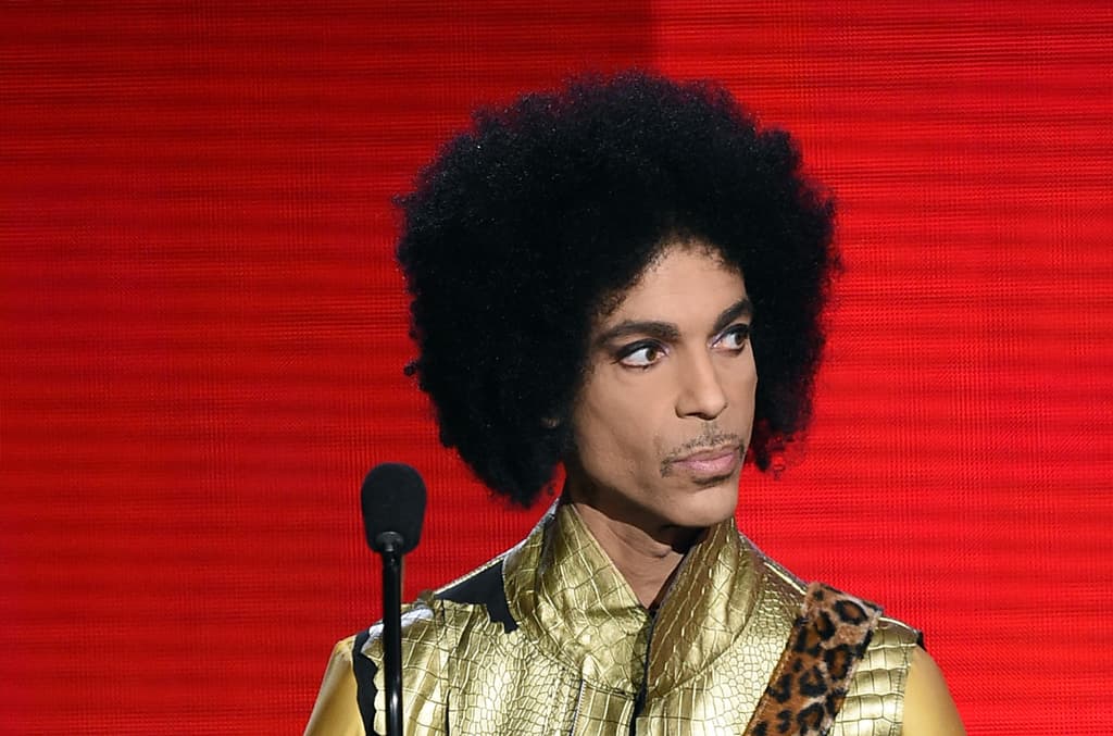 El delineado en los ojos era parte clave en el look del genio musical.