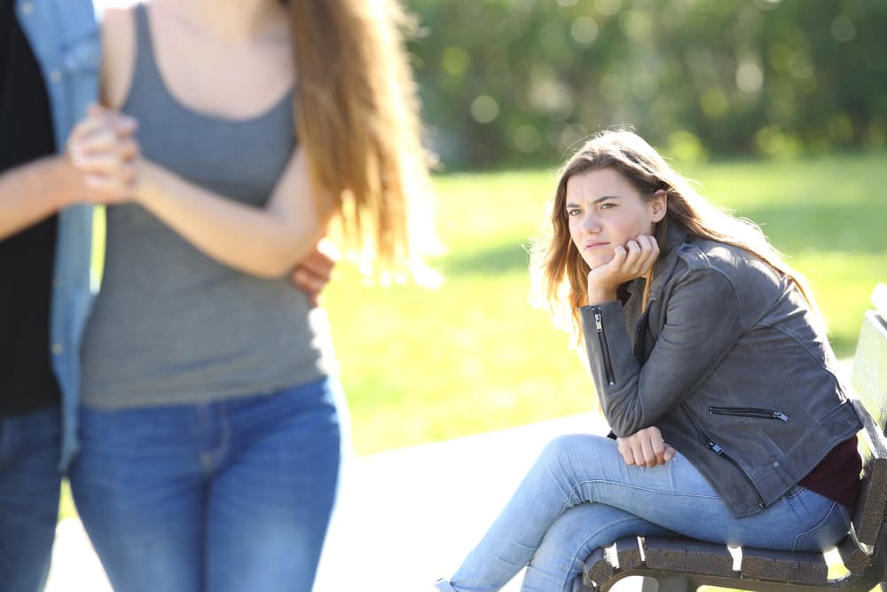 <b>VIRGO</b>
<br>Como son muy observadores y analíticos, pueden llegar más bien a frustrarse porque no consiguen sus metas. Si alguien más lo hizo, esa envidia jamás será expresada abiertamente. Más bien la ocultan y la reprimen, tan sólo dándole vueltas al asunto sobre cómo podrían ellos también conseguir lo que quieren.