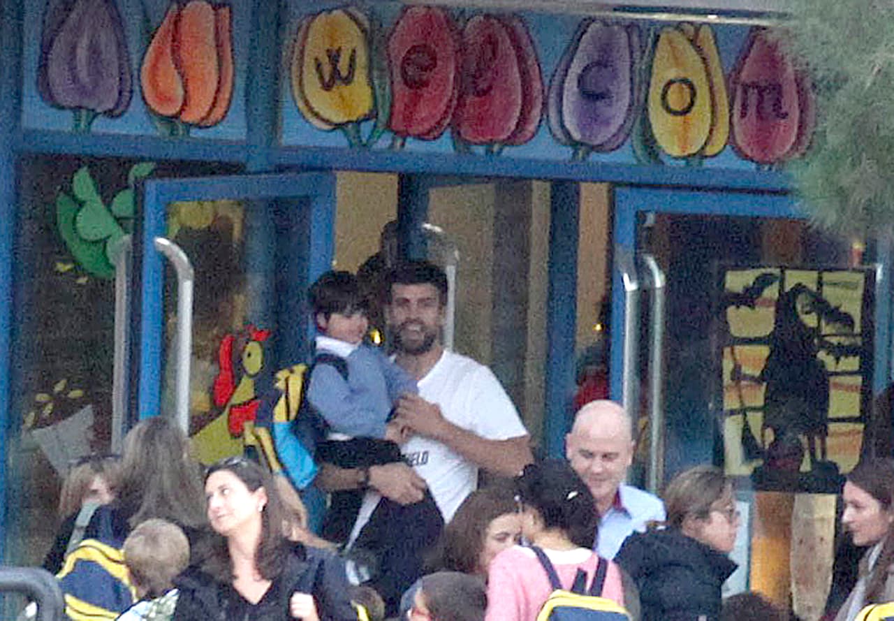 Hace unos días Gerard Piqué fue a recoger a Milan a su colegio.