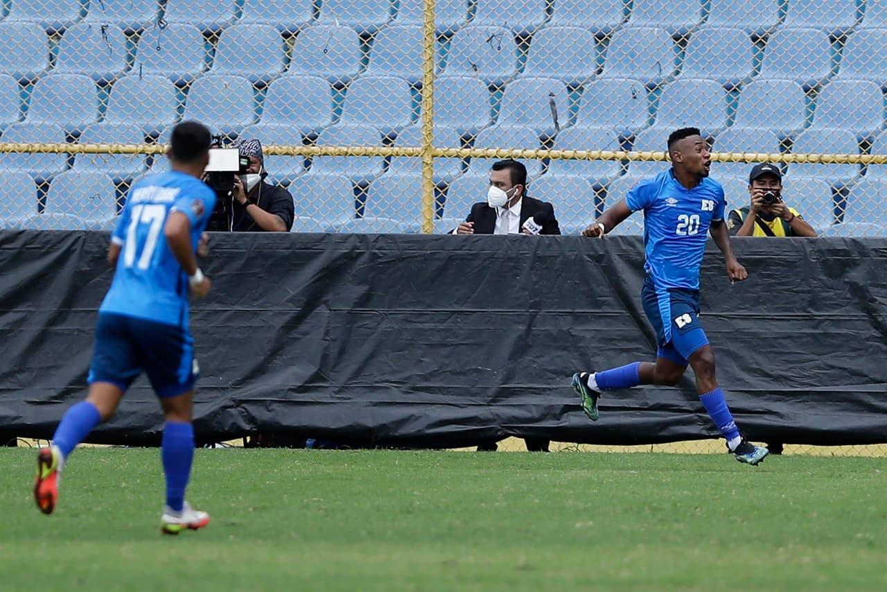 Costa Rica hizo la tarea en el Cuscatlán y está más vivo que nunca en la Eliminatoria de Concacaf rumbo a la Copa del Mundo de Qatar 2022.