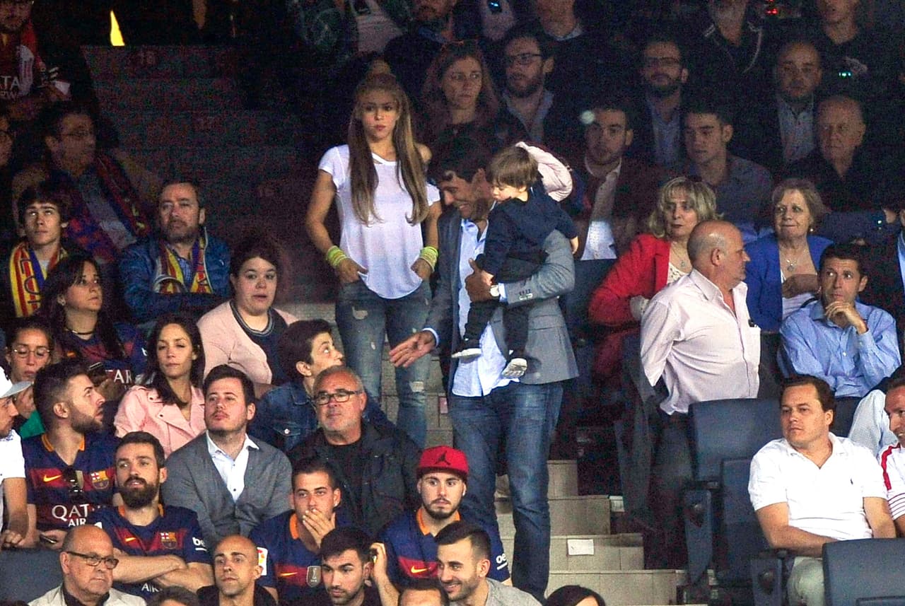 Su pareja, Gerard Piqué, competía por la Copa del Rey en las filas del Barcelona.