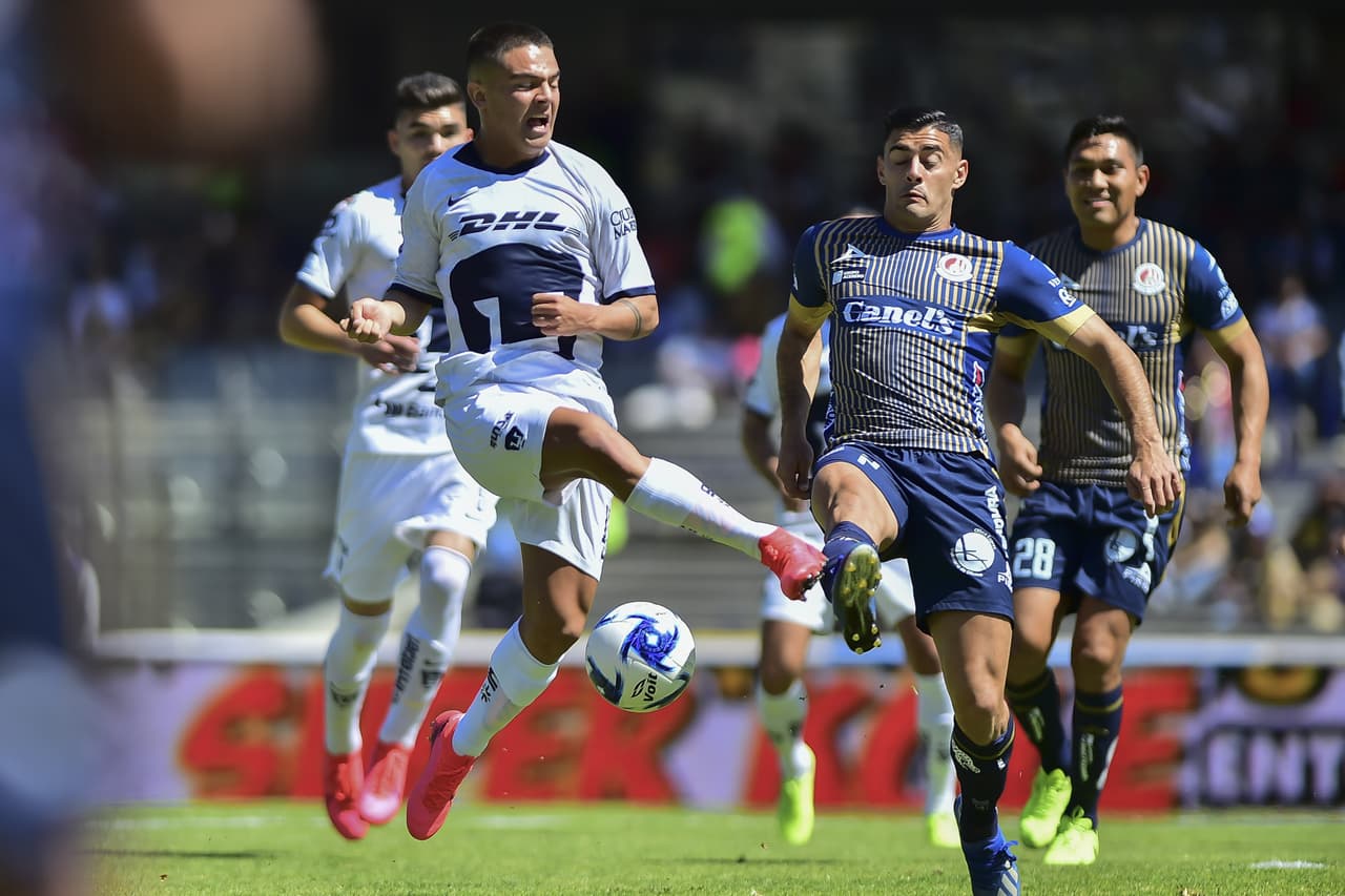Pumas golea y vence a San Luis 4-0. Con doblete de Carlos Gonzalez, gol de Fabio Álvarez y Juan Ignacio Dinenno, los universitarios se colocan como segundos de la tabla en la Liga MX.