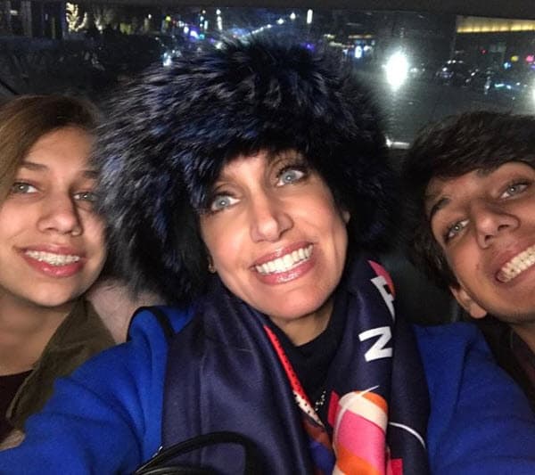 La sonrisa es lo que caracteriza a la Flaca y sus dos hijos la heredaron.