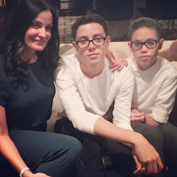 DAYANARA TORRES
<br>Compartió esta bella imagen junto a sus dos hijos con Marc Anthony