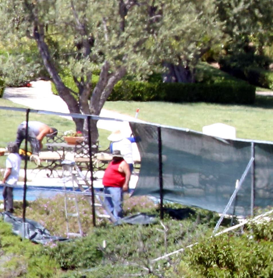 Según la información que se tiene de la propiedad, ésta pertenece al productor de cine Tyler Perry. 
<br>