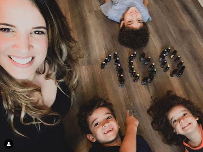 Además, de la celebración de Halloween, la cual pudieron disfrutar con una casa del terror que su madre 
<b><a href="https://www.univision.com/famosos/se-concreta-divorcio-entre-nacho-mendoza-e-inger-devera-y-sale-a-la-luz-cuanto-pagara-el-de-manutencion-fotos">Inger Devera</a></b> les preparó.
<br>