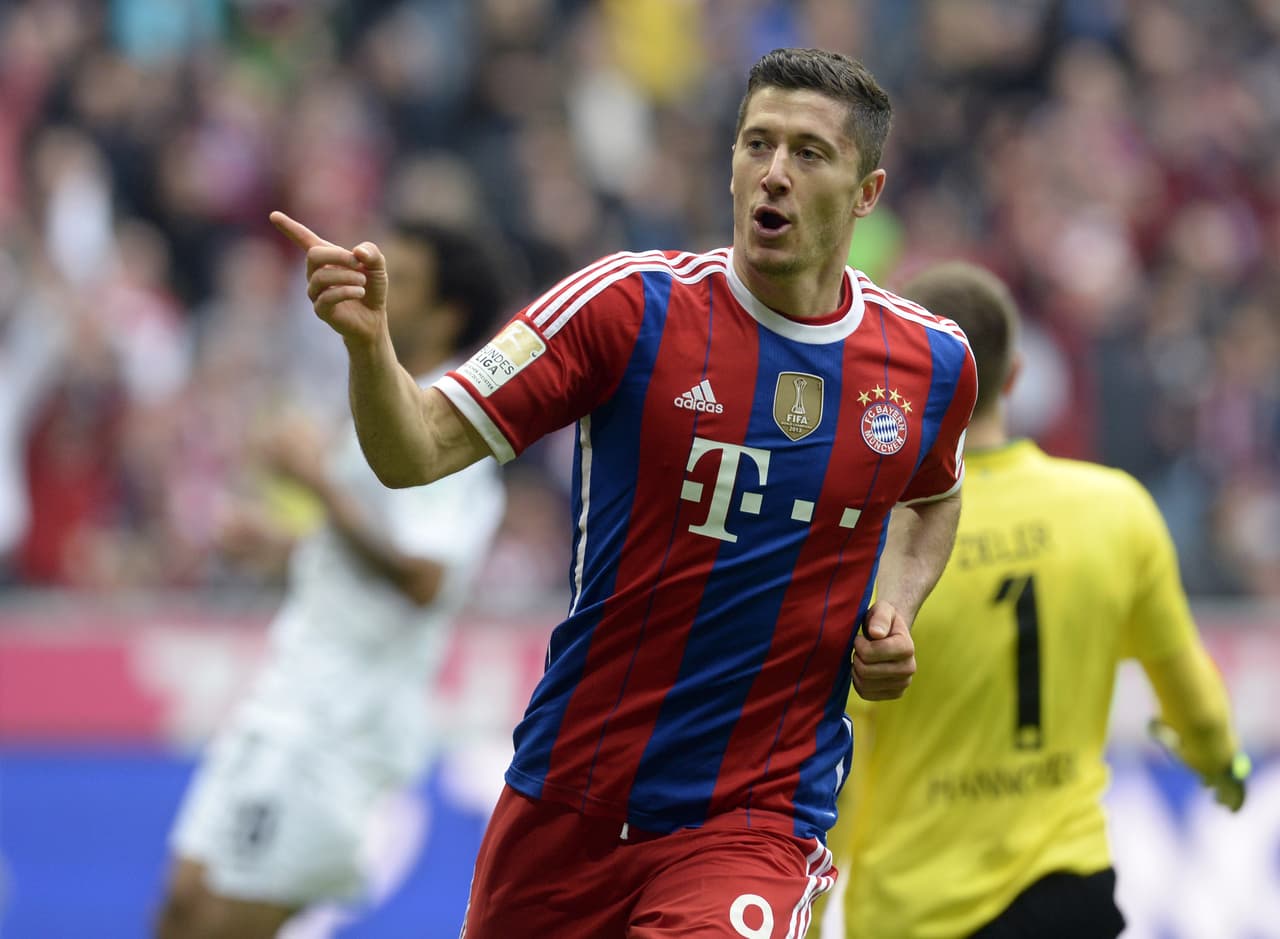 Un año después Múnich aplicaría la misma dinámica un año después al comprar al delantero Robert Lewandowski. Los aficionados de los ‘Abejorros’ no perdonan el traspaso de estos elementos.