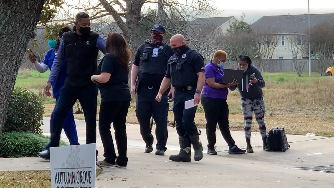 Los residentes se recuperan de manera satisfactoria, indicó Daniel Arizpe, portavoz del equipo de bomberos de Cy Fair.