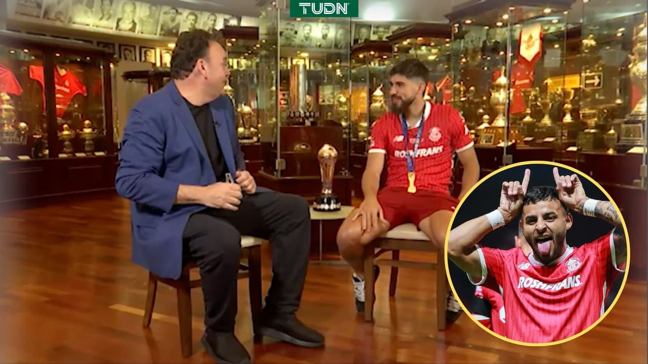 Alexis Vega se lleva los elogios de sus compañeros