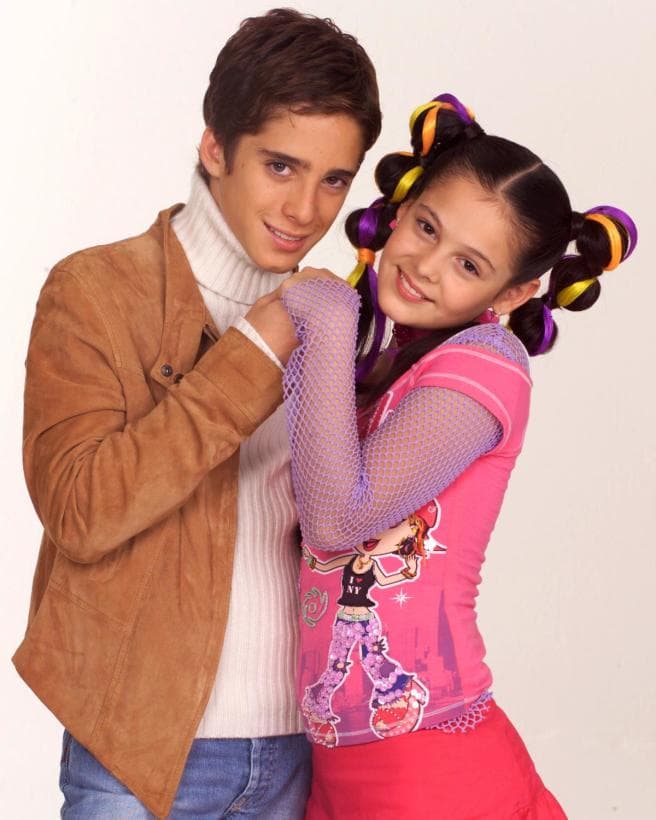 La actriz de 
<b><a href="https://www.univision.com/programas/super-momentos-de-novela/como-lucen-ahora-los-ninos-de-alegrijes-y-rebujos-fotos#fbff58340002" target="_blank">'Alegrijes y rebujos'</a></b> (2003) y 
<b><a href="https://www.univision.com/networks/galavision/las-aventuras-de-mision-sos-llegan-a-galavision" target="_blank">Misión S.O.S.</a></b> (2004) decidió dejar su carrera y dedicarse a su esposo y a sus dos hijas. Se ha especulado que fueron él y su religión los que le prohibieron dedicarse a la actuación.