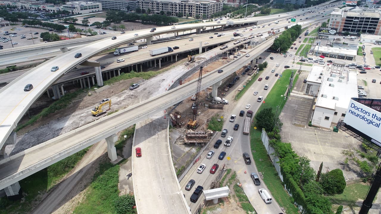 Estas son las autopistas y calles que piden evitar durante el eclipse en Dallas – Fort Worth