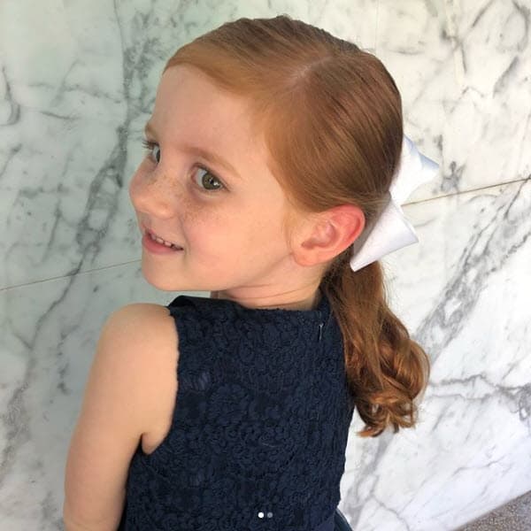 Pixie Curtis es modelo de su propia marca de accesorios para el cabello Pixie Bows, tiene seis años y es originaria de Australia.