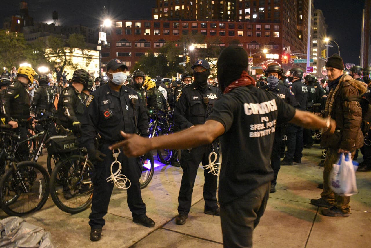 "La violencia es inaceptable", dice la policía después de arrestar a 18 personas en segundo día de protestas en NYC