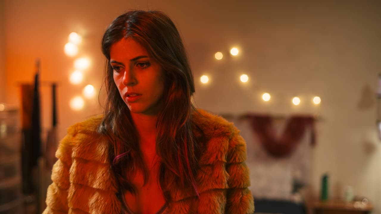 'Milena' no lleva una vida fácil, es prostituta y lidiará con una banda de asesinos.