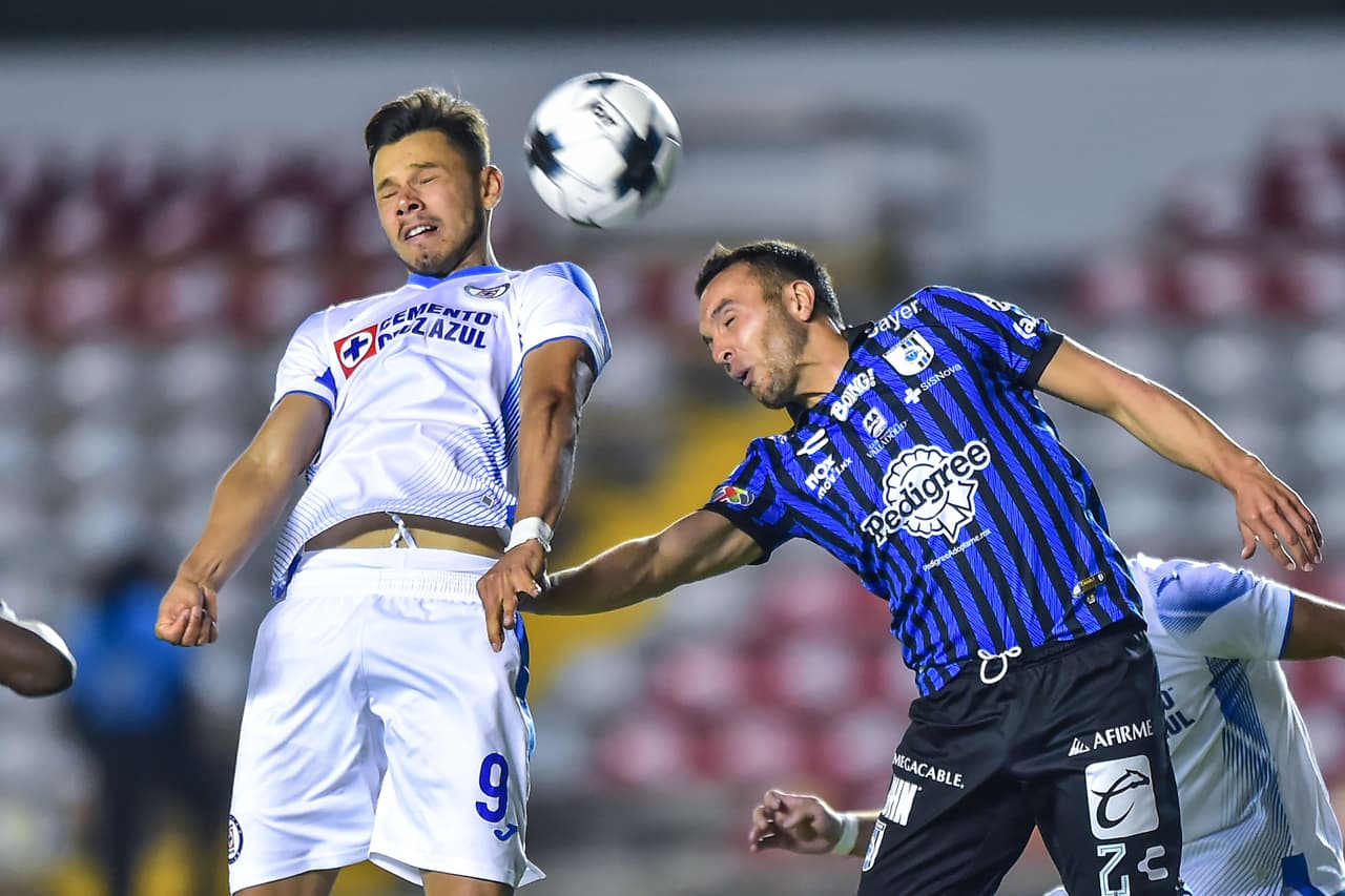 Cruz Azul se impuso 0-1 a Querétaro en La Corregidora con gol de Pablo Aguilar en la Jornada 15.