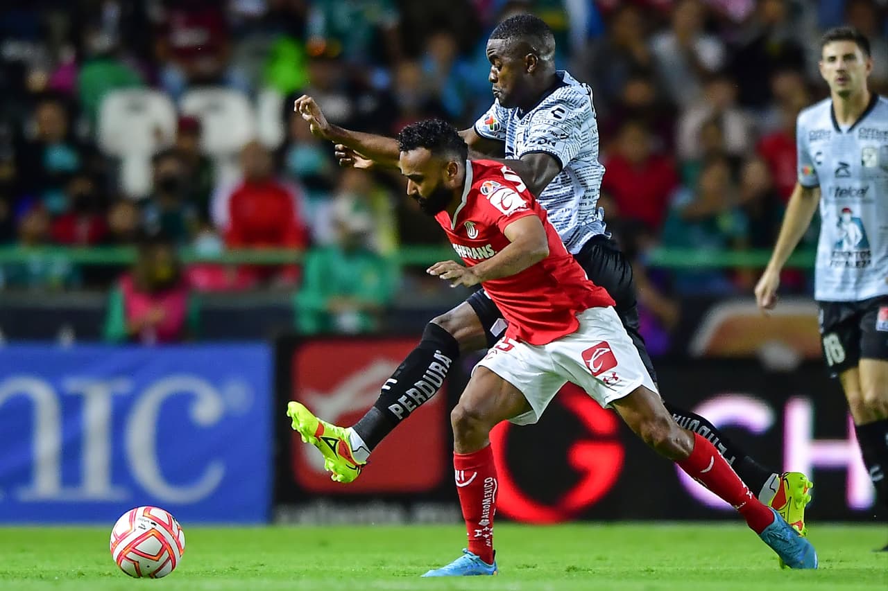 Con un gol de Daniel Álvarez de último minuto, Toluca derrotó a León a domicilio en la Jornada 5 para tomar el subliderato del Apertura 2022. El marcador no reflejó el tremendo dominio de los Diablos Rojos en la segunda parte, que se cansaron de fallar y perdonar ante Cota.