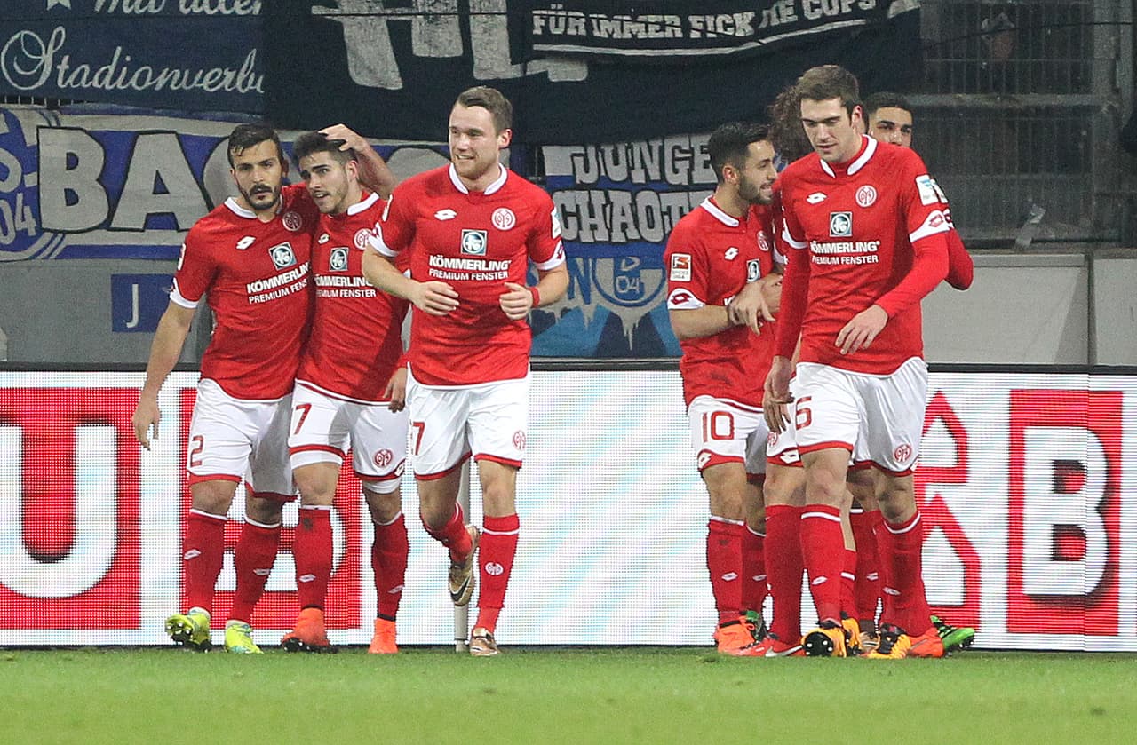 Mainz doblega al Schalke y lo alcanza en puestos europeos de la Bundesliga