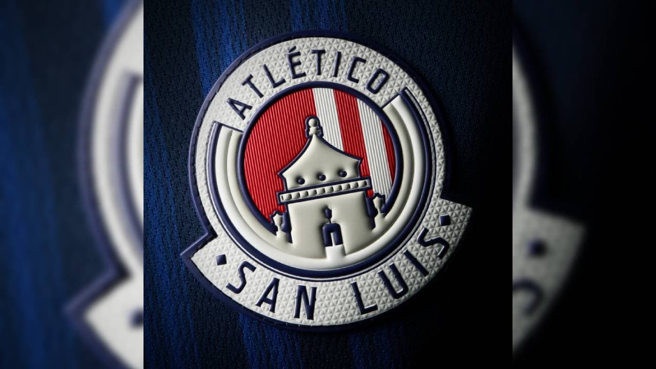 Atlético San Luis y Club León presentaron de manera oficial las nuevas ‘armaduras’ con las que enfrentarán sus compromisos en el máximo circuito del futbol mexicano.