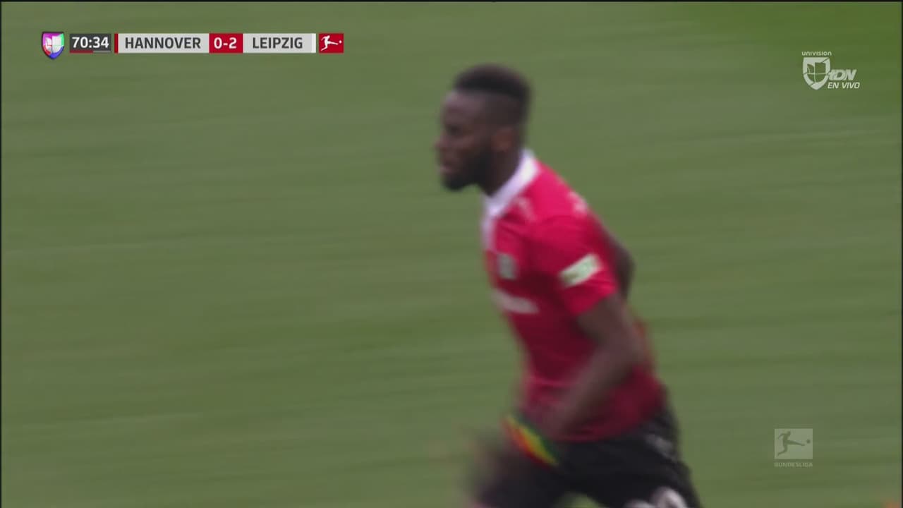 Hannover quiere vender caro la derrota y coloca el marcador 2-1 ante los Red Bulls