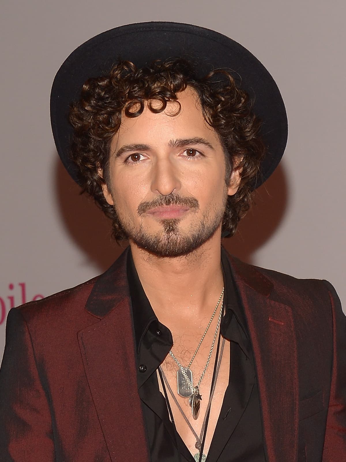 Iniciamos un viaje corto por algunos de los amores de este músico y compositor de 45 años nacido en Puerto Rico.