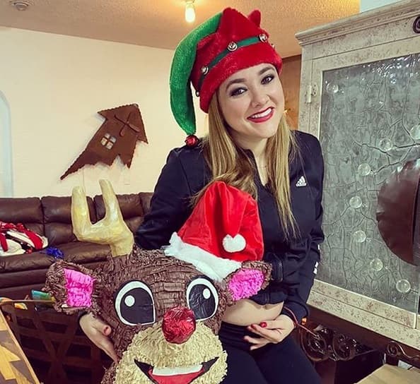 Al respecto, Ortega cuestionó a quienes ponen en duda la palabra de su ex: "Poner en tela de juicio ya las palabras de una mujer 
<b><a href="https://www.univision.com/shows/el-gordo-y-la-flaca/a-sherlyn-no-le-preocupa-que-la-llamen-mama-soltera-y-explica-por-que-no-espero-a-alguien-para-formar-una-familia-video" target="_blank">es violencia</a></b>
<a href="https://www.univision.com/shows/el-gordo-y-la-flaca/a-sherlyn-no-le-preocupa-que-la-llamen-mama-soltera-y-explica-por-que-no-espero-a-alguien-para-formar-una-familia-video" target="_blank">". </a>
<br>