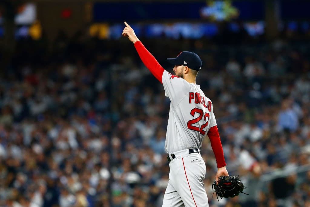 Rick Porcello retiró en orden a Aaron Hicks, Aaron Judge y a Didi Gregorius para comenzar una ruta que duró 5.0 innings para apuntarse la victoria en este Juego 4 de la Serie Divisional.