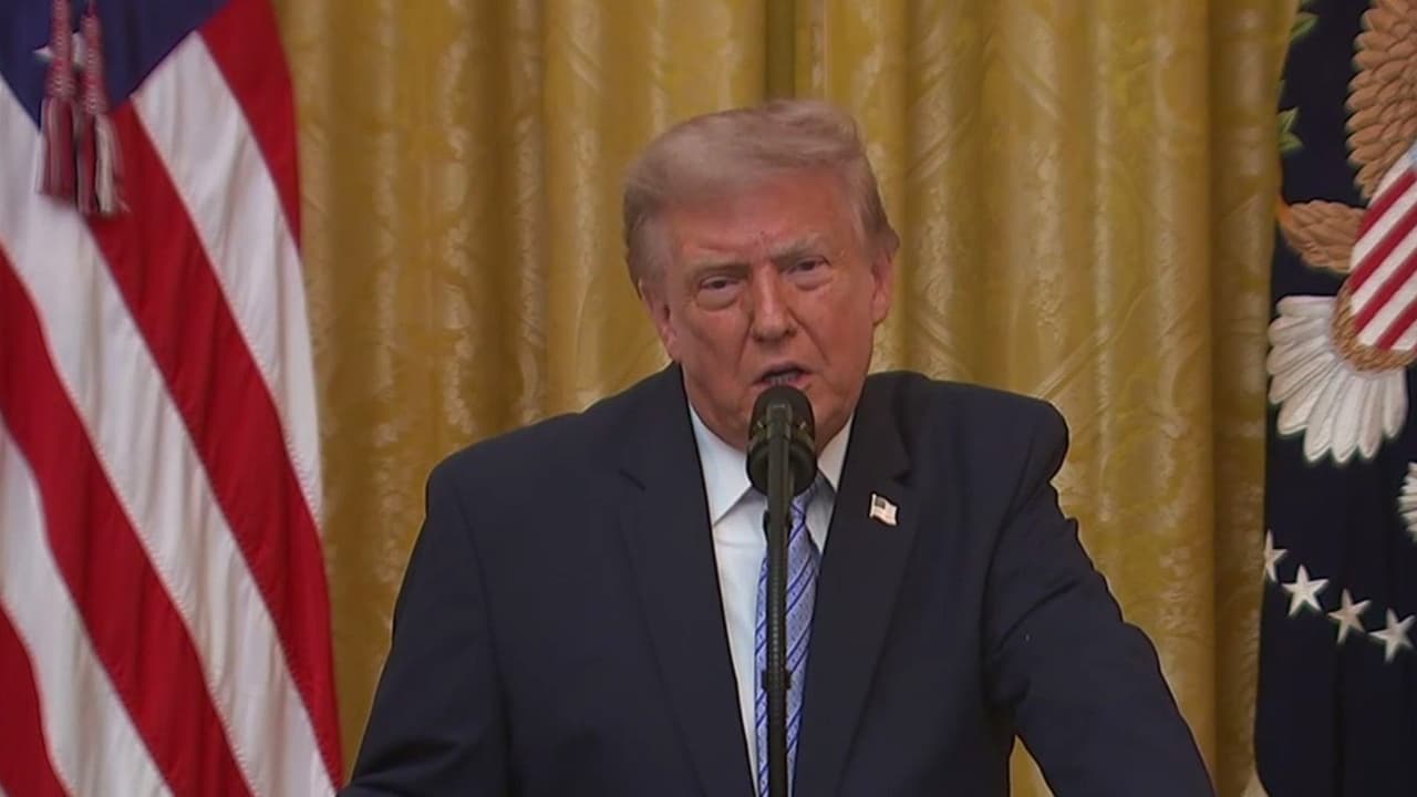 “Esto es algo que nos debe unir, no dividirnos”: Trump pide al Congreso avanzar con ley "Save America"