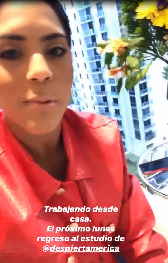 La mañana de este 20 de marzo, la intérprete de Mela La Melaza, compartió en sus historias de Instagram que estaba en su hogar siguiendo las recomendaciones de las autoridades para evitar contagiarse con el coronavirus.
<br>