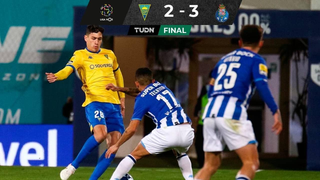 'Tecatito' Corona volvió a ser titular en el triunfo del Porto ante el Estoril