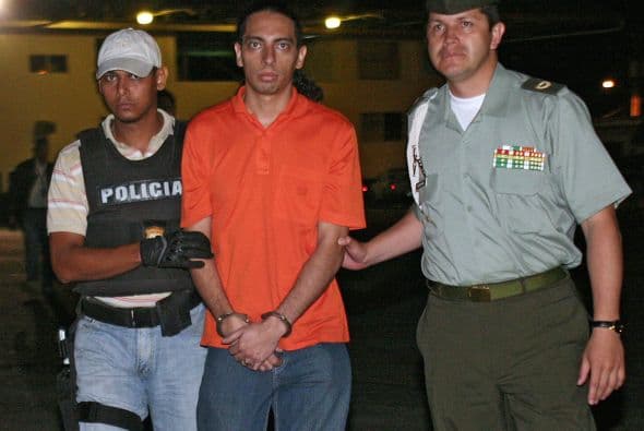 Tras seis años de operaciones, el gobierno colombiano intervino DMG en 2008 con el argumento de que era una pirámide financiera y lavaba dinero del narcotráfico. Junto con ésta fueron intervenidas medio centenar de captadoras, en un fenómeno que arruinó a miles de ahorristas.