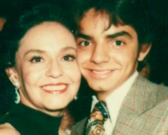 En tanto que, Silvia Derbez, recordada como una de las mejores actrices de México, falleció el 6 de abril de 2002.
<br>