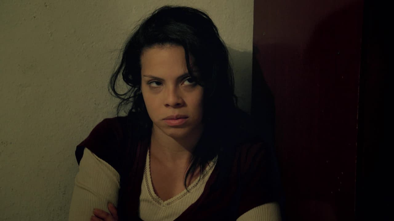 <b>Sandra</b>, la madre de Tiago, es la primera pareja de Oswaldo. A diferencia de él, no se alejó de las drogas e hizo que su hijo creciera entre adictos. Al morir ella, dio paso a que su ex ayudara a su hijo a salir de su problemática vida.