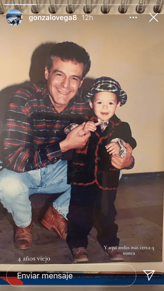 Mientras tanto, 
<b>Gonzalo Jr.</b>, de 27 años, compartió esta imagen. 
<br>