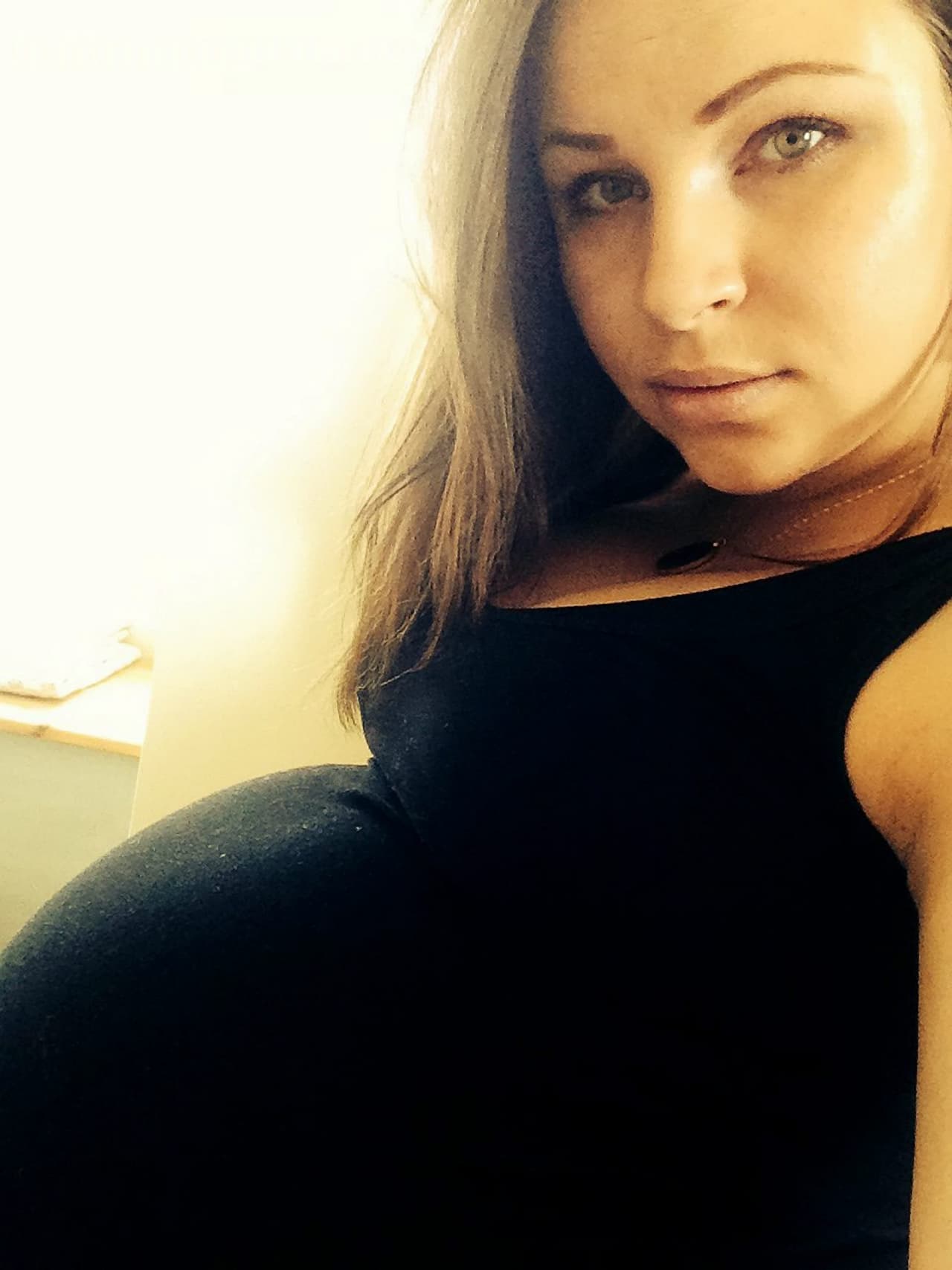 El bebé medía 61 centímetros de altura, por eso ningún pañal o ropa encajaba,