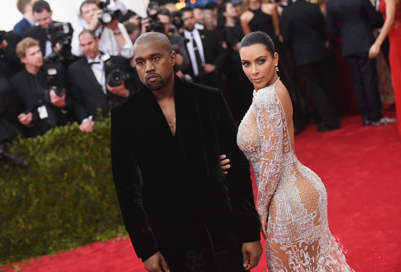 <b>Kim Kardashian y Kanye West: </b>Podemos amarlos u odiarlos, pero no ignorar que esta pareja ha utilizado a su favor la morbosa curiosidad que sus provoca su vida "privada" y convertirla en dinero constante y sonante.