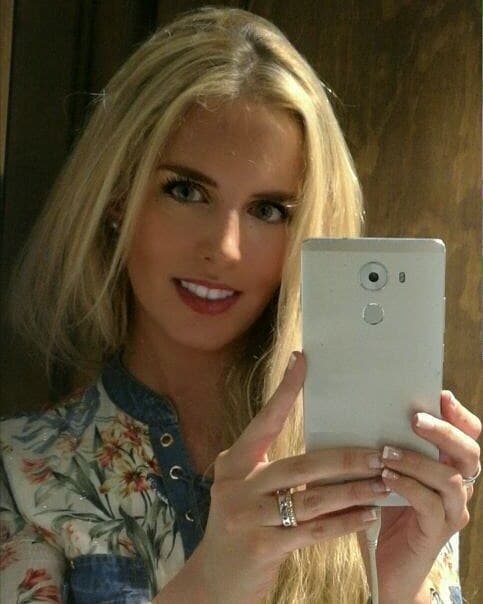 La modelo consideró que la elección de la pareja es una de las decisiones más importantes en la vida, por lo que se siente satisfecha con el político mexicano.