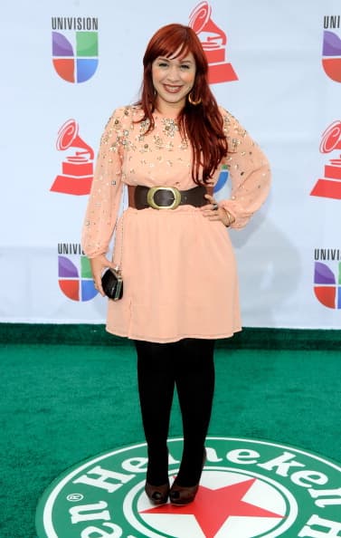 Carla Morrison prepara un documental sobre su vida como una mujer independiente en la industria de la música.