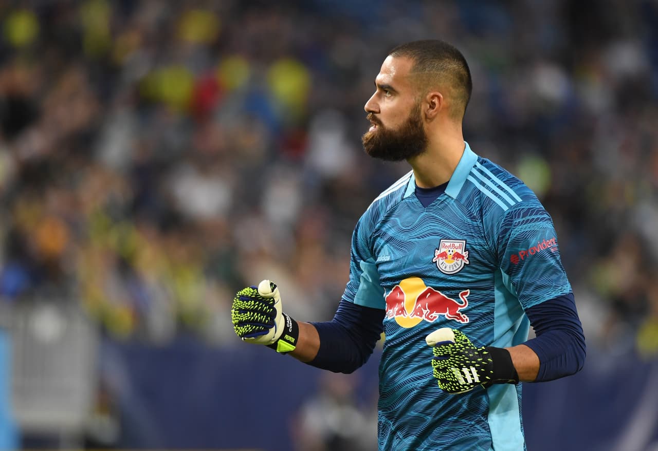 Lo mismo que el delantero brasileño Carlos Miguel Coronel.
<br>