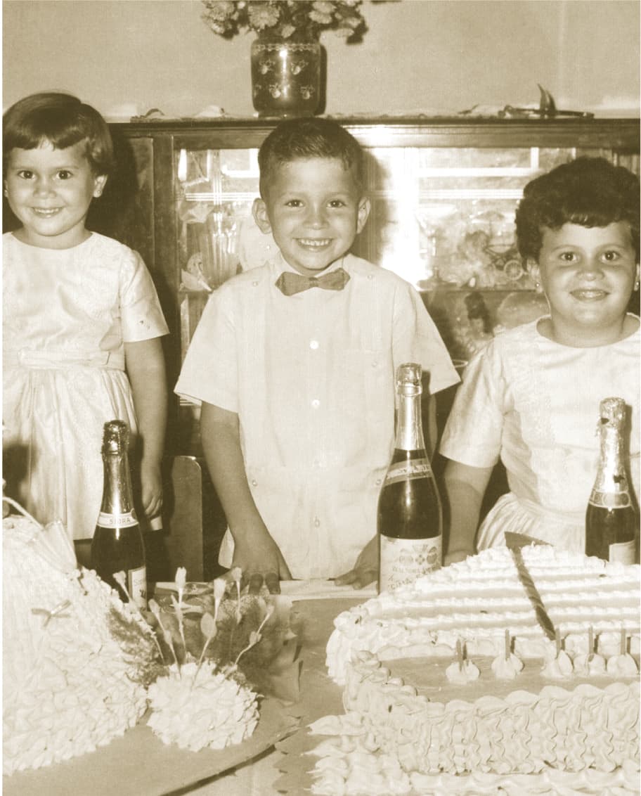 Los hermanos Porto: Margarita, Raúl y Betty