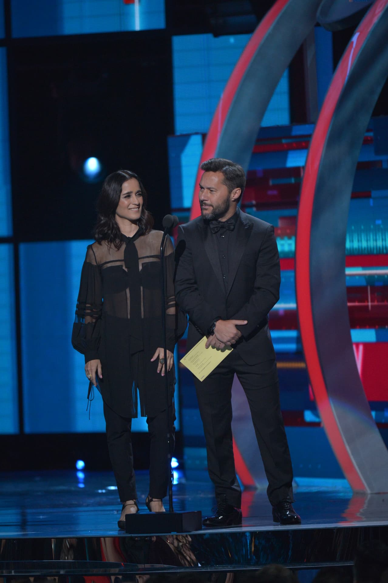 Julieta Venegas y Diego Torres presentaron el premio a Mejor Album de Música Banda.