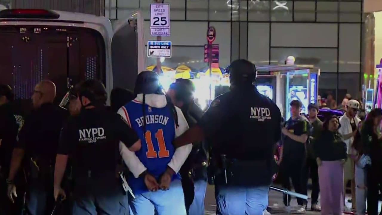 Bryan Park fue abarrotado por miles de aficionados de los Knicks tras final de NBA