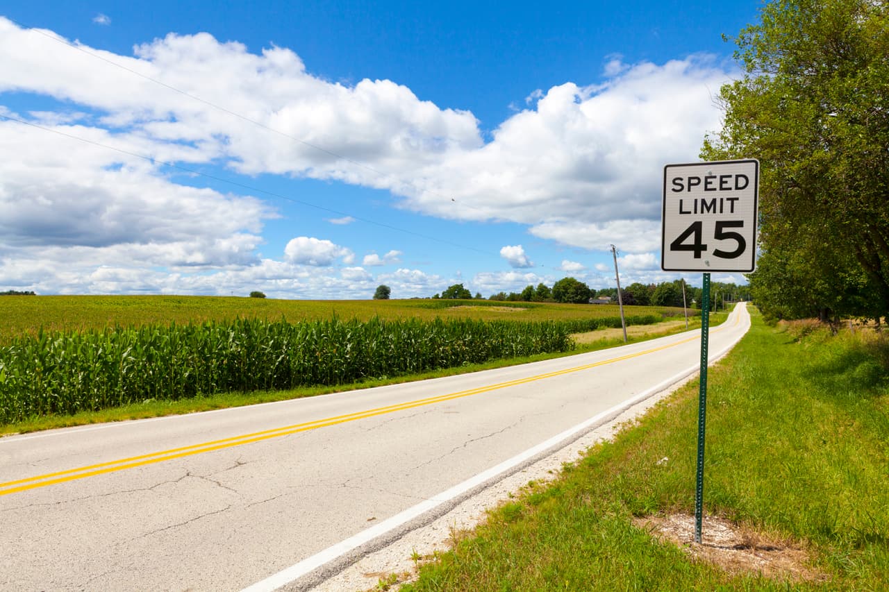 <h3 class="cms-H3-H3">6. Nebraska</h3>
<br>
<br>🚙
<b>Aumento de muertes en accidentes de tráfico: </b>+55.6%
<br>
<br>🚙
<b>Muertes registradas en el primer trimestre de 2021: </b>45
<br>
<br>🚙
<b>Muertes registradas en el primer trimestre de 2022: </b>70
<br>