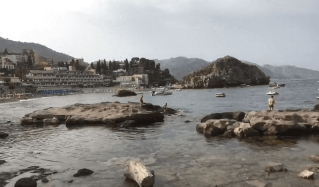 La primera parada en este viaje de los enamorados fue Taormina, una ciudad en la costa este de Sicilia.