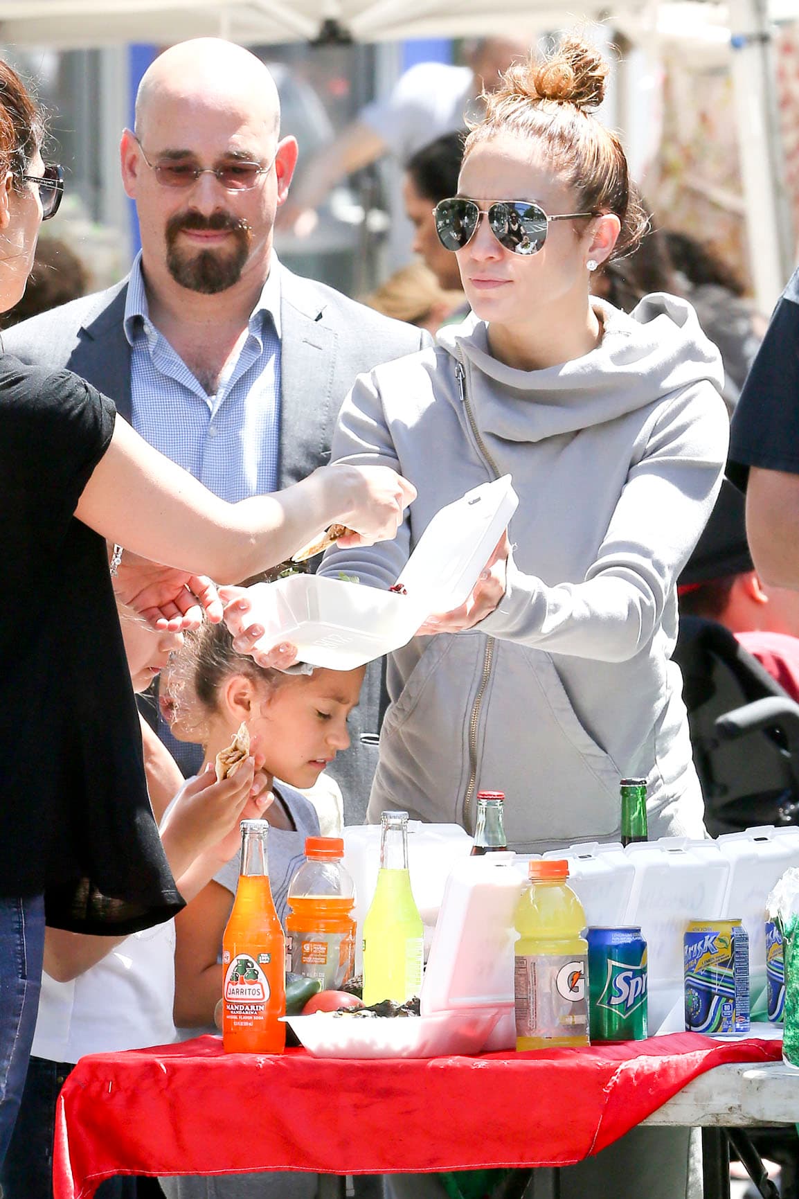 "Un poco más de salsa, please", dijo JLo.