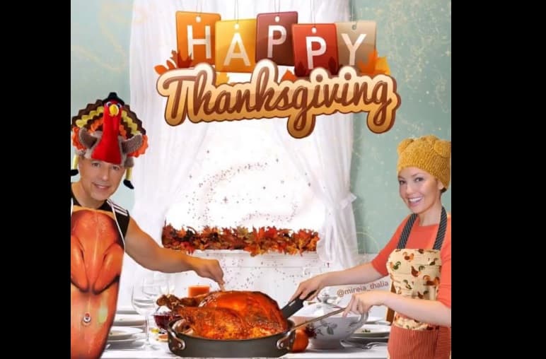 Thalía y Tommy se pusieron a preparar el pavo para celebrar esta magnífica fecha.