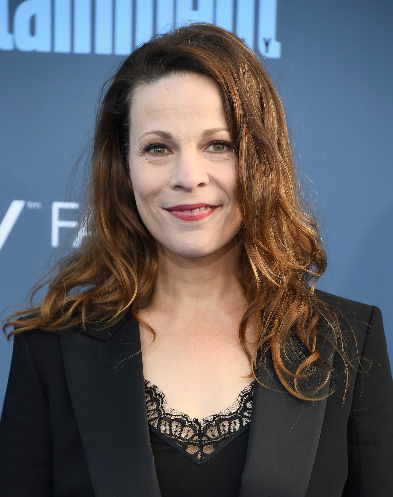 Años más tarde, Taylor se unió a los protagonistas de la cinta de terror ‘El conjuro’ (2013); en ella encarnó a Carolyn, una mujer que es poseída por un terrorífico demonio. Los éxitos no han parado para la celebridad, que ha cautivado a los espectadores con su carisma frente a las cámaras.