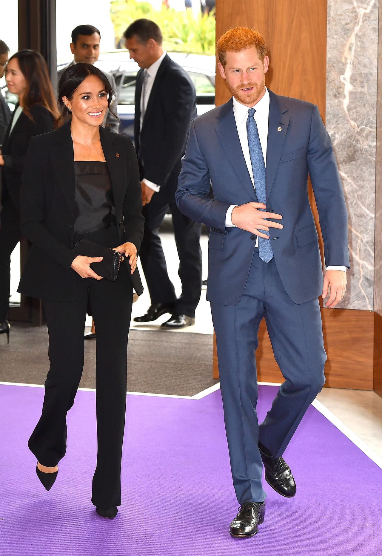 <b>4 de septiembre de 2018</b>
<br>
<br>Los duques de Sussex asistieron a 
<b><a href="https://www.univision.com/estilo-de-vida/moda/meghan-define-su-dress-code-de-trabajo-le-sirve-igual-para-fiestas-y-funerales-fotos" target="_blank">la entrega</a></b> de los WellChild Awards, en Londres.